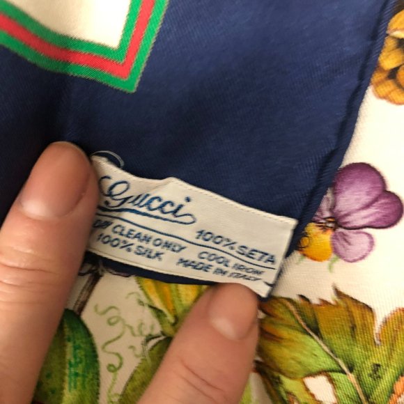 GUCCI Vintage Pheasants & Flowers Silk Scarf-Rolled/Stitched Edges - Picture 6 of 8